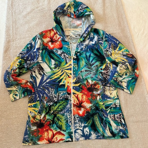 Onque Casuals Tops - Onque Graphic Zip up Hoodie Fun Colorful Long Sleeve with metal accents Size XL